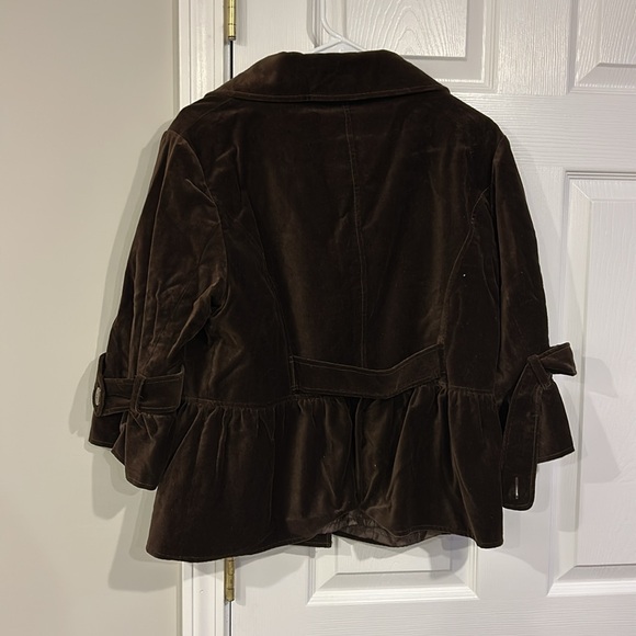 Size 14, Mac and Jack brown velvet blazer - Picture 2 of 3